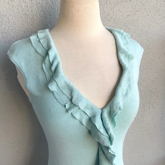 BEBE Aqua Stretchy Ruffle Blouse Size L - Picture 3 of 9